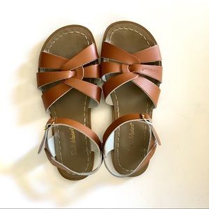 Women’s saltwater sandals